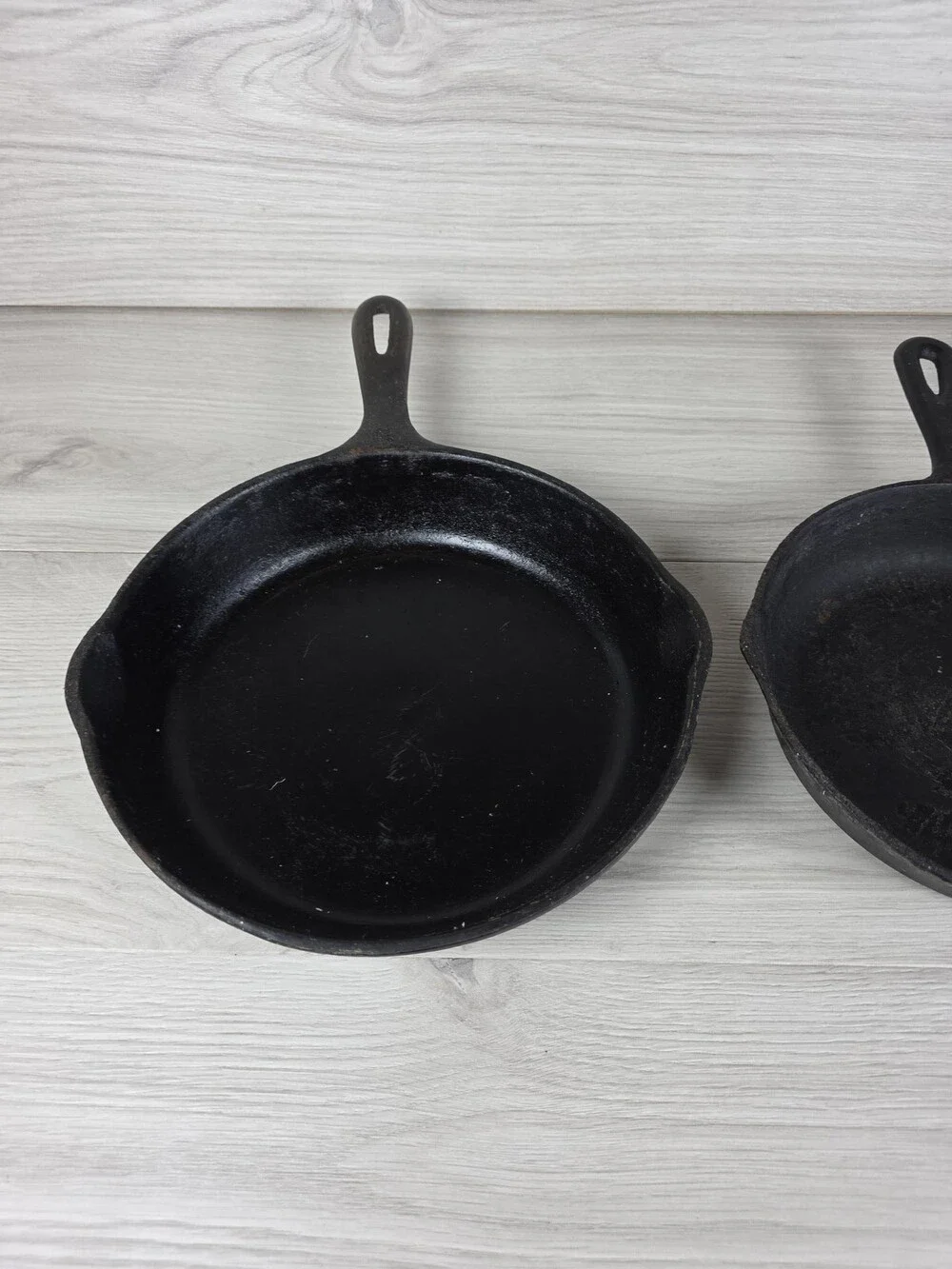 Set of 3 Cast Iron Skillets Traditional Utility Cookware USA and Korea Made SU29